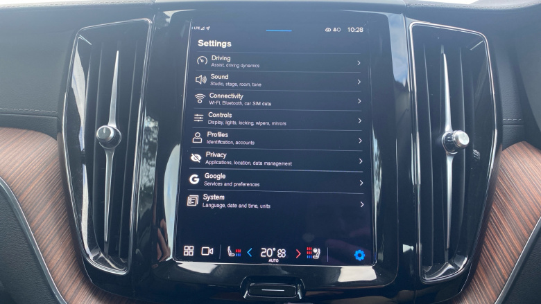 Volvo XC60 2.0 T8 [455] RC PHEV Ultimate Dark 5dr AWD Gtron Estate